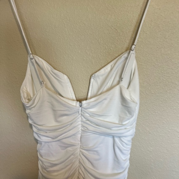 Selfie Leslie Good Vibes Deep V-Neckline Ruched Mini Dress White S - Picture 12 of 12